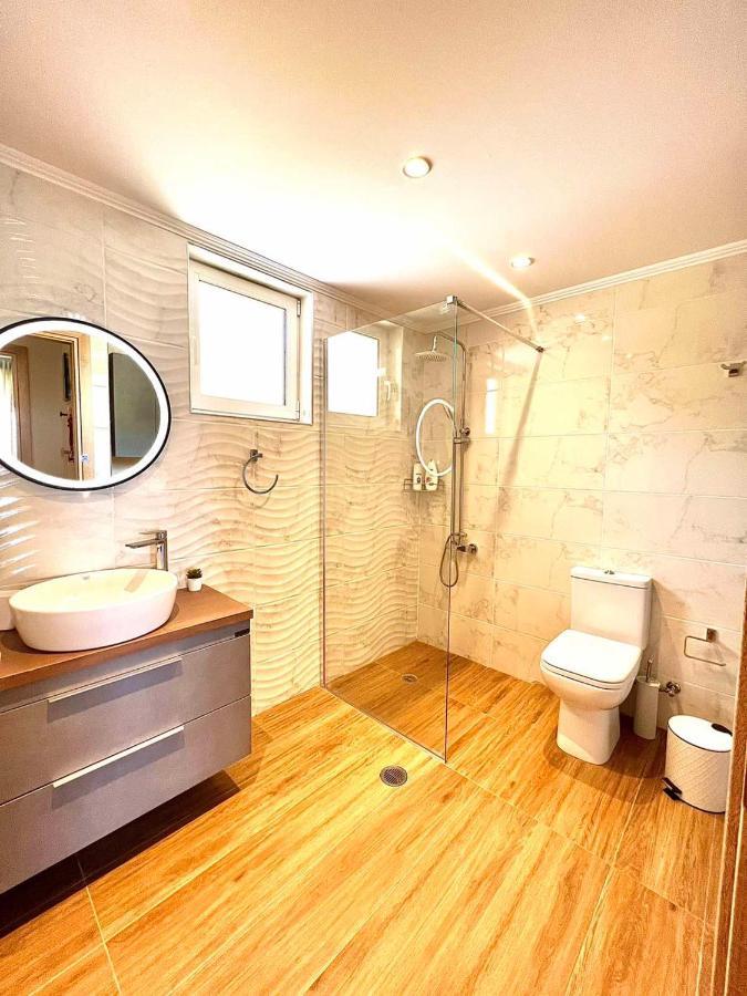 Cosy Apartment With Great Views Longa Екстер'єр фото