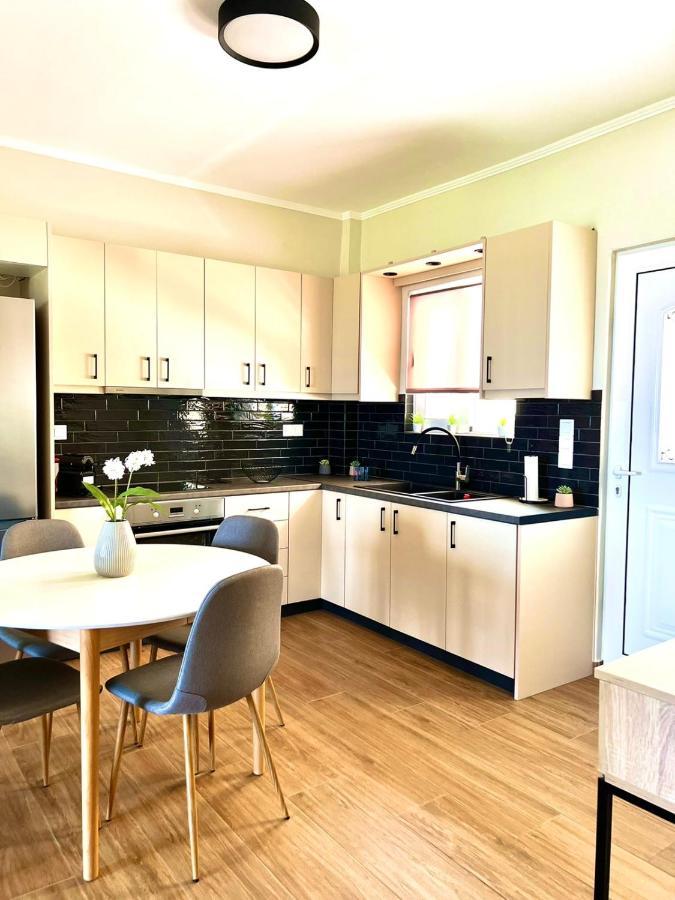 Cosy Apartment With Great Views Longa Екстер'єр фото