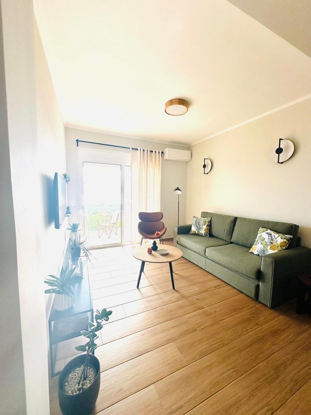 Cosy Apartment With Great Views Longa Екстер'єр фото